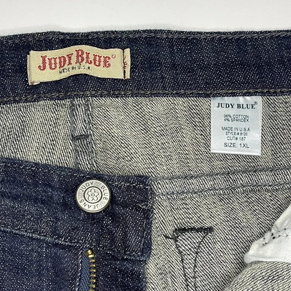 Judy Blue Jeans Women 1X Blue Denim Straight Medium Wash Distressed Destroyed